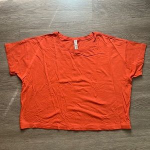 Lululemon crop tee